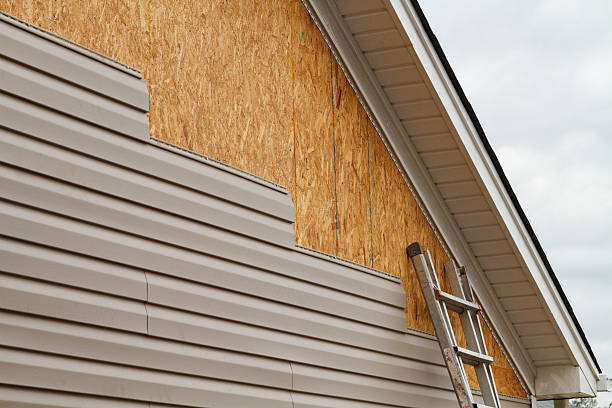 24/7 Emergency Vinyl Siding experts in Bedford, IN